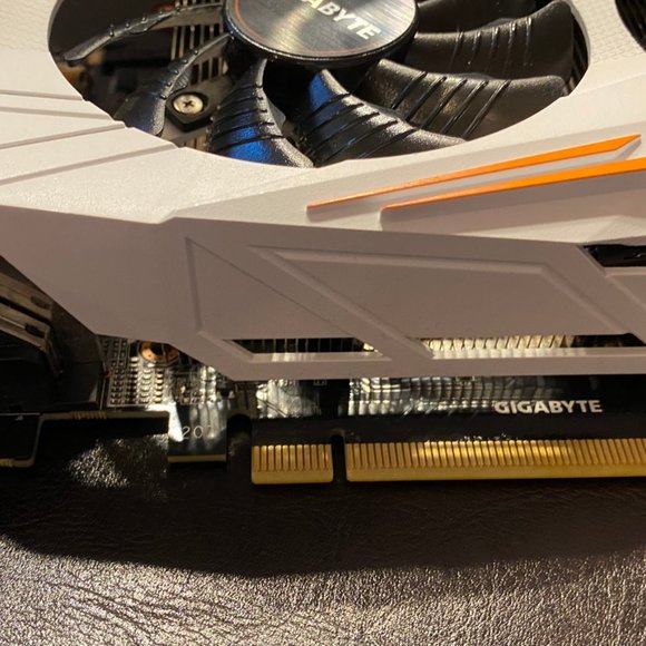 🎉HOST PICK🎉 GIGABYTE NVIDIA GeForce GTX 1080 Ti 11GB Graphics Card GAMING - Picture 7 of 12